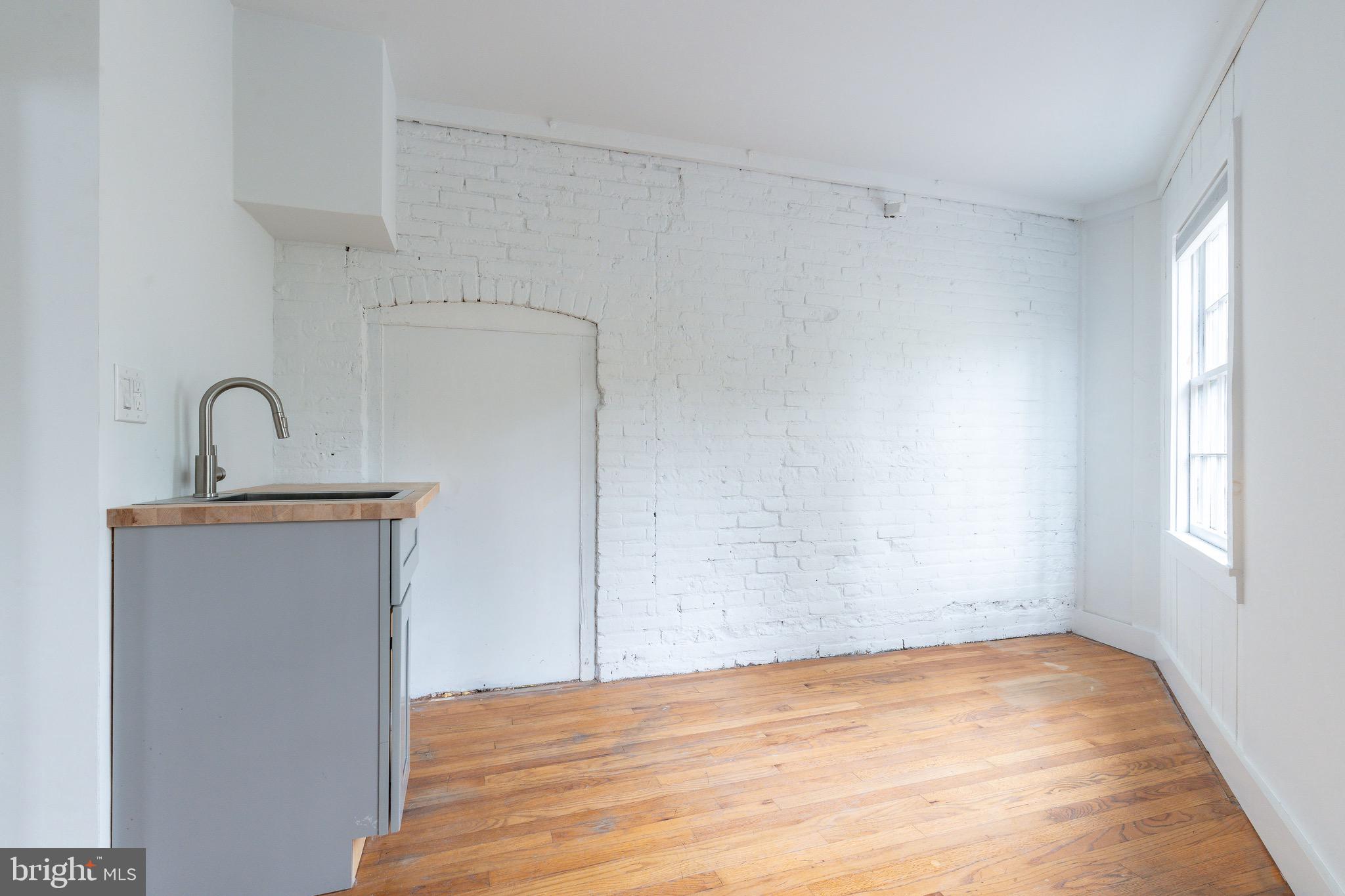 17 W MECHANIC STREET 1&2