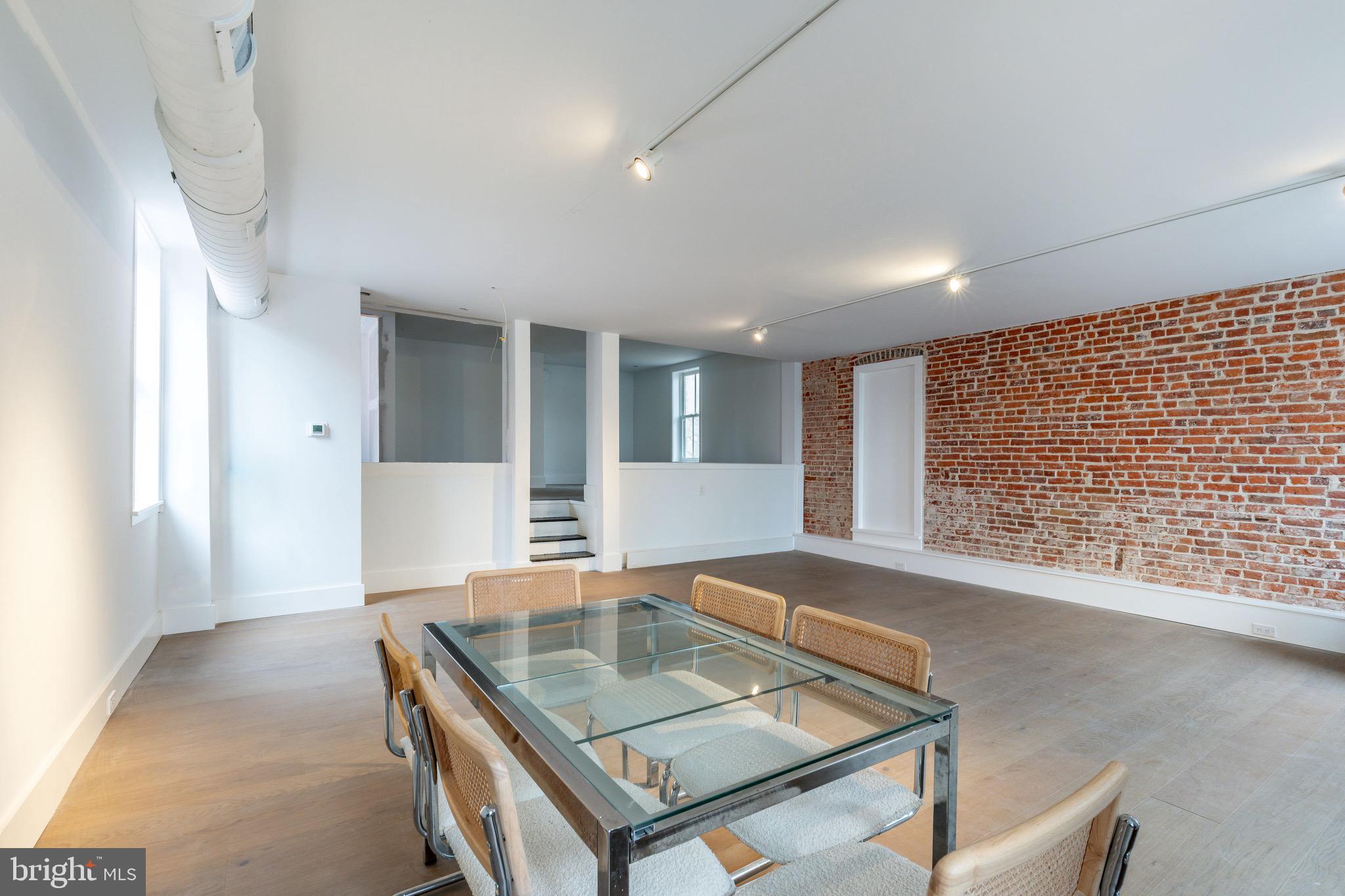 17 W MECHANIC STREET 1&2