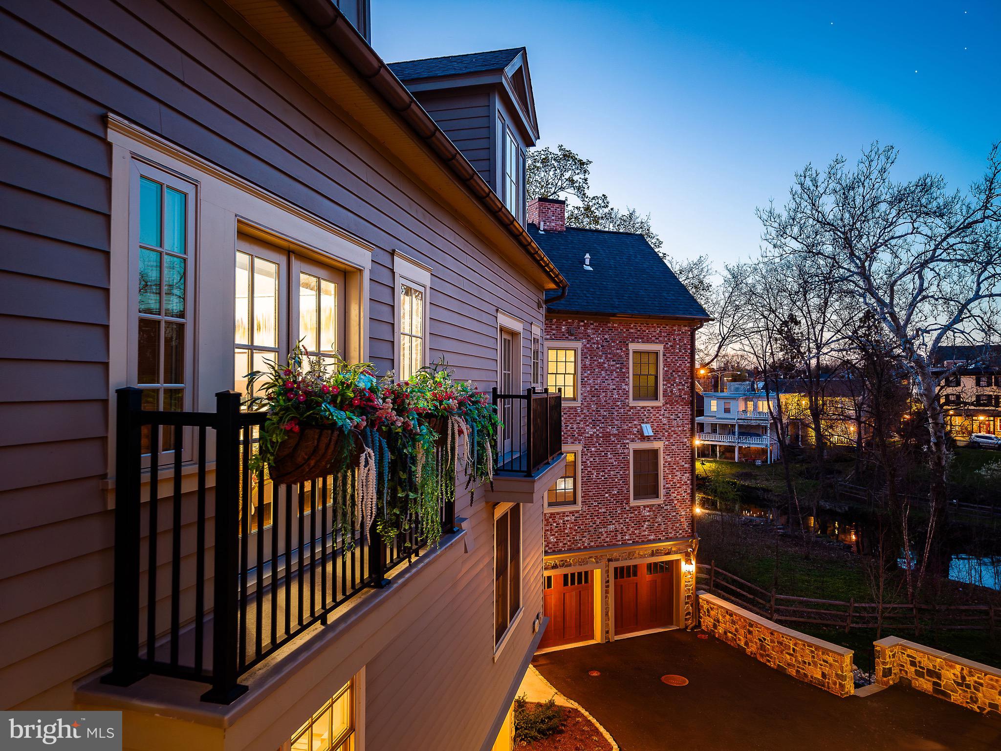 18 W MECHANIC STREET 1