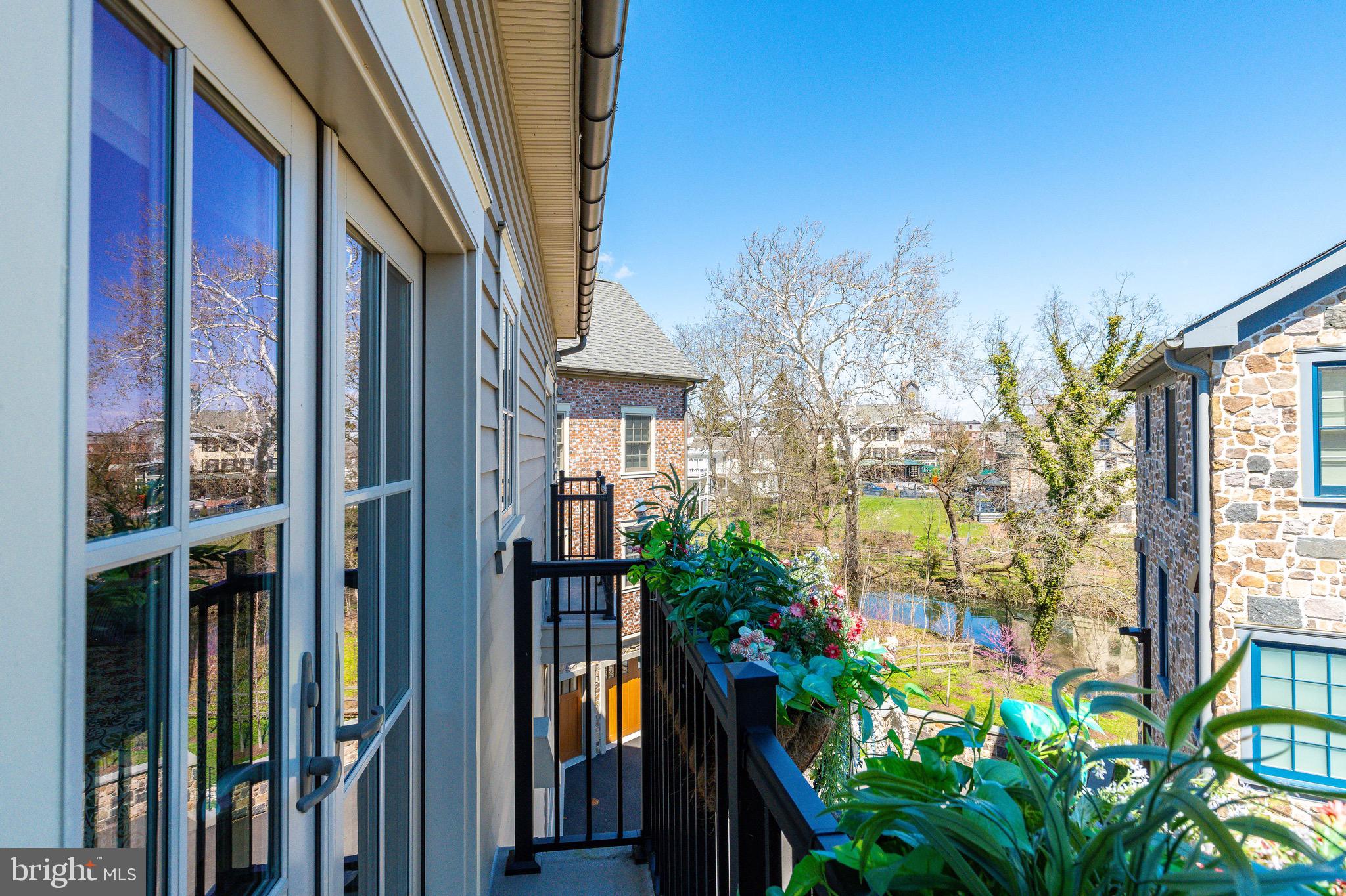 18 W MECHANIC STREET 1