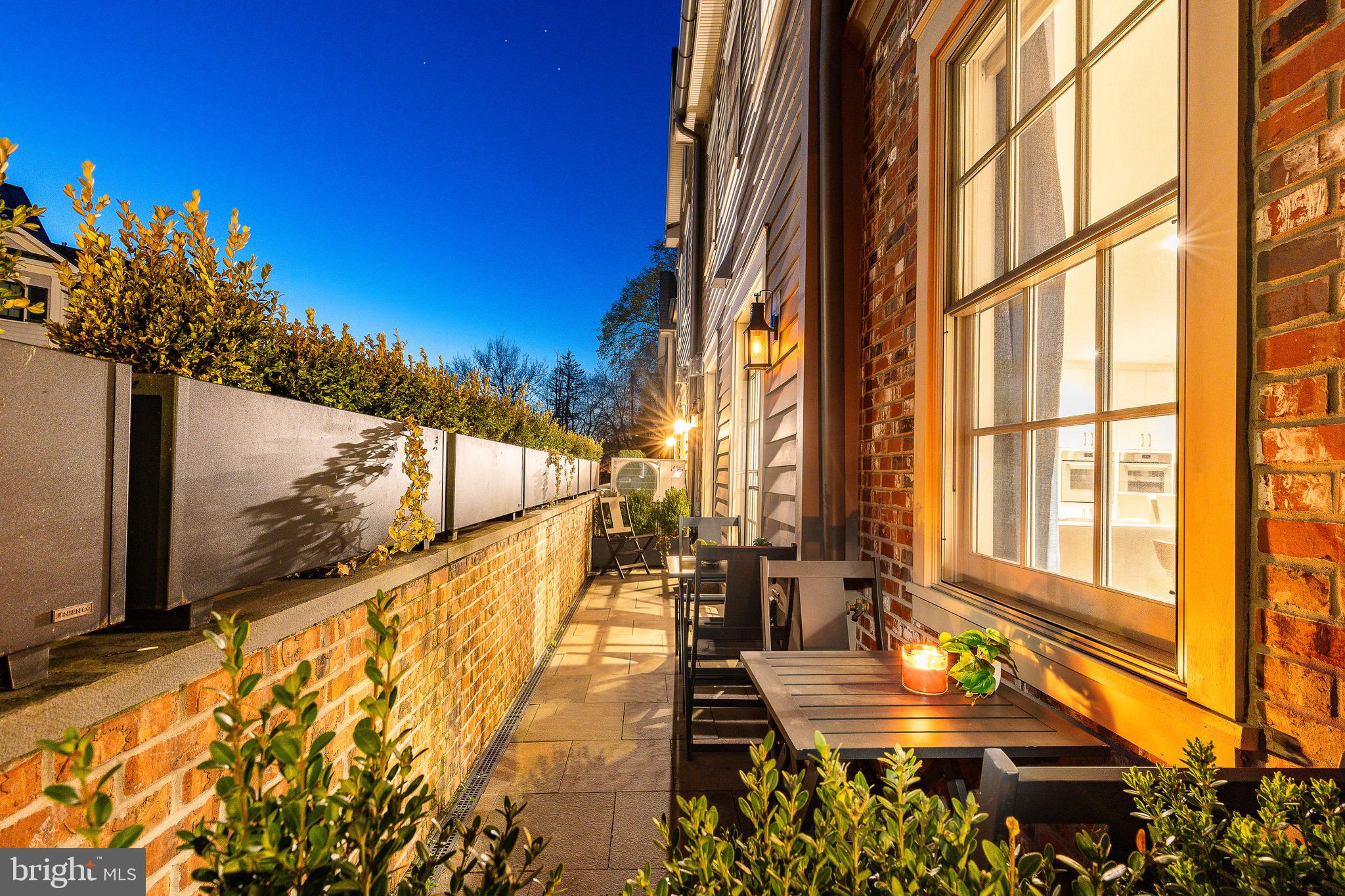 18 W MECHANIC STREET 1