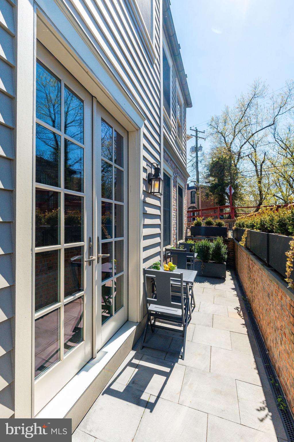 18 W MECHANIC STREET 1