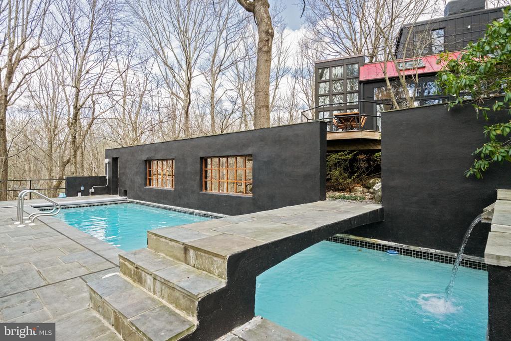 2905 ASH MILL ROAD