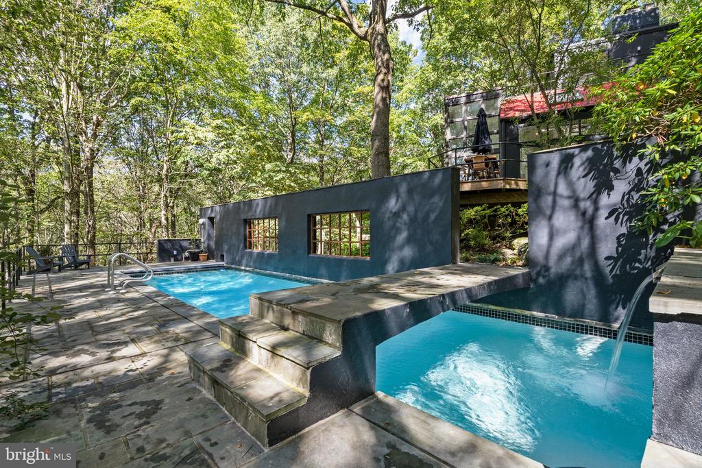 2905 ASH MILL ROAD