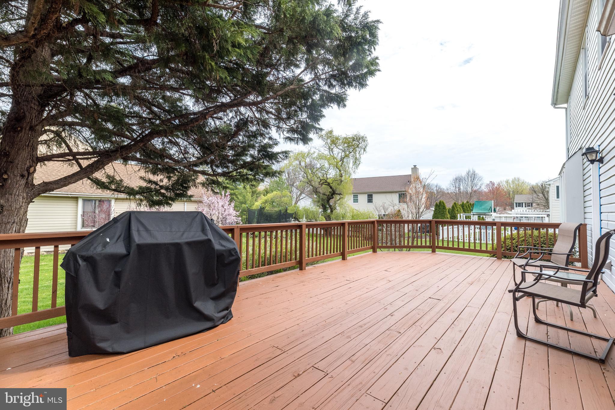 1651 RAMBLEWOOD LANE
