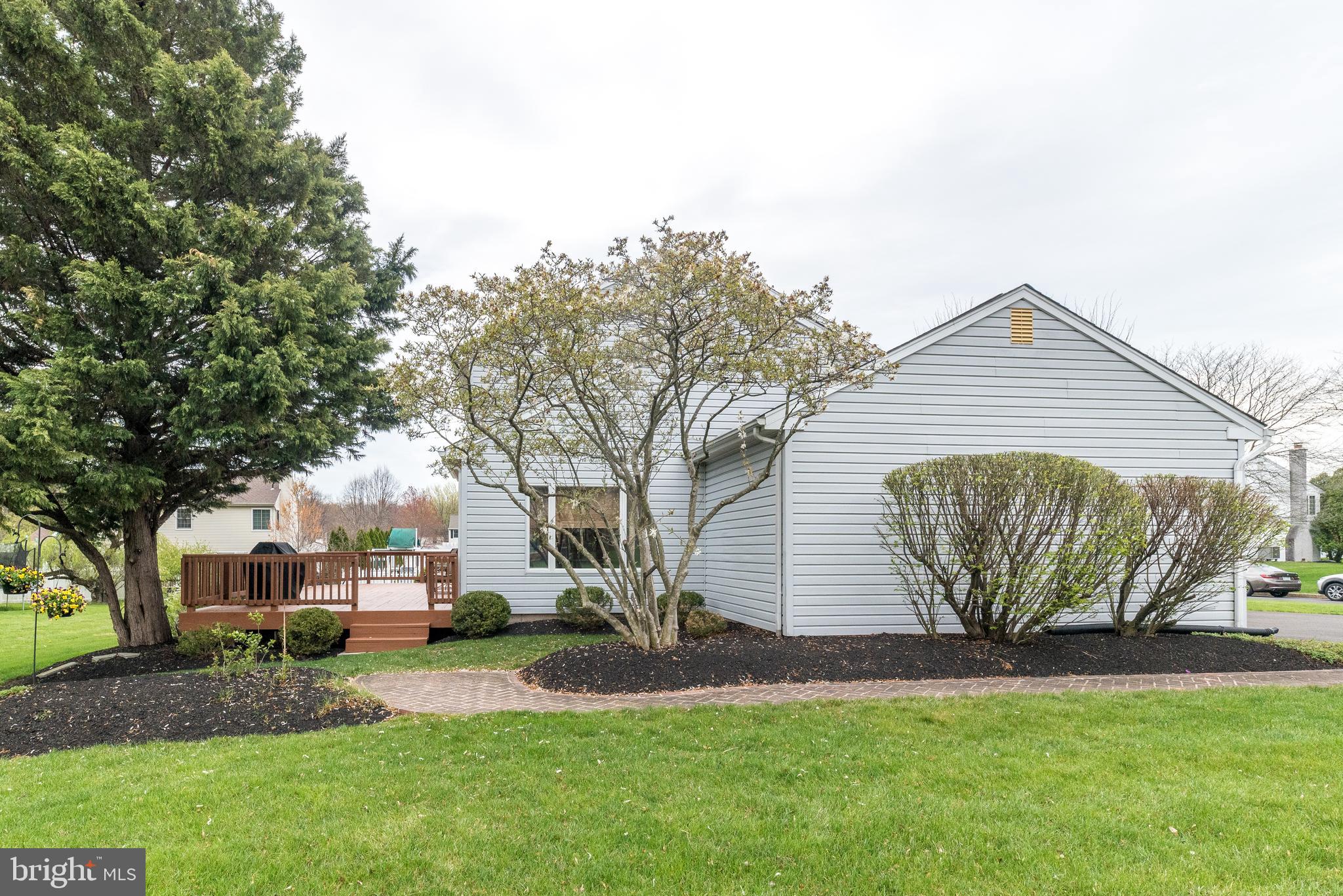 1651 RAMBLEWOOD LANE