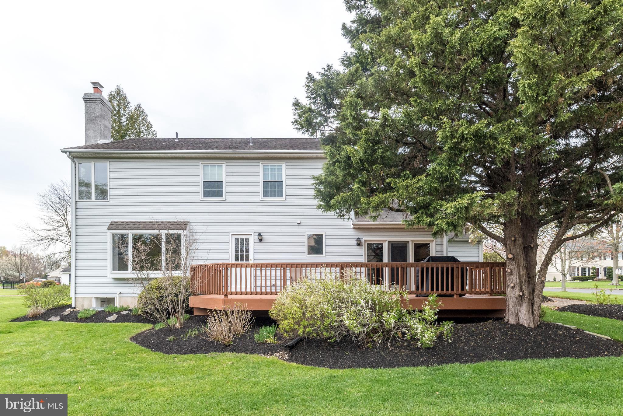 1651 RAMBLEWOOD LANE