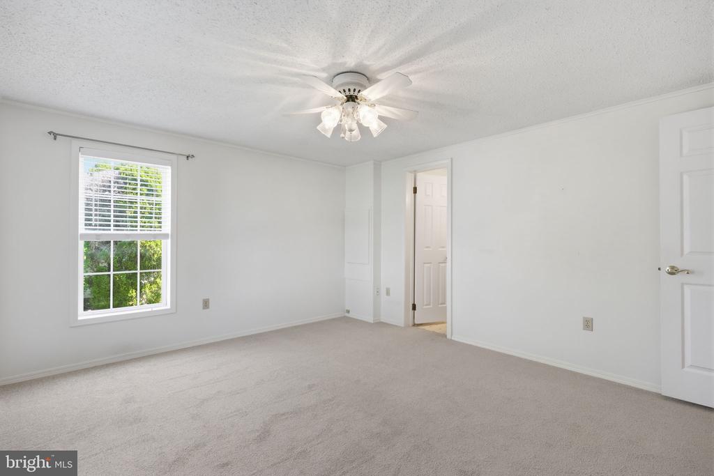 119 GOLDENROD CROSSING E