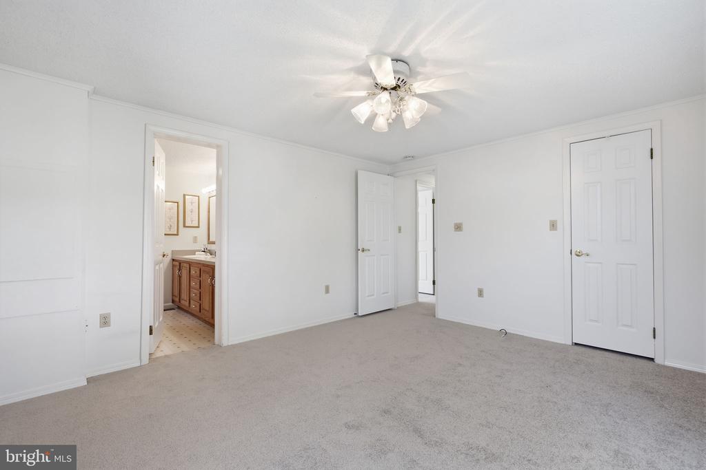 119 GOLDENROD CROSSING E