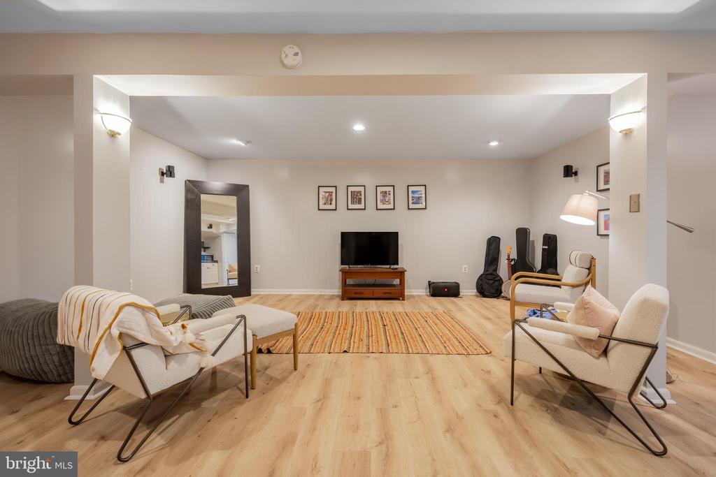 35 RADCLIFF DRIVE