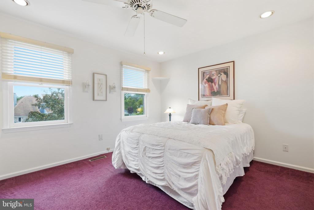 68 HALS DRIVE