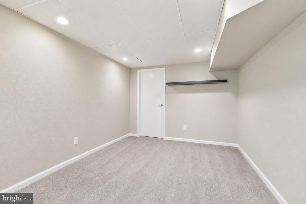 68 HALS DRIVE