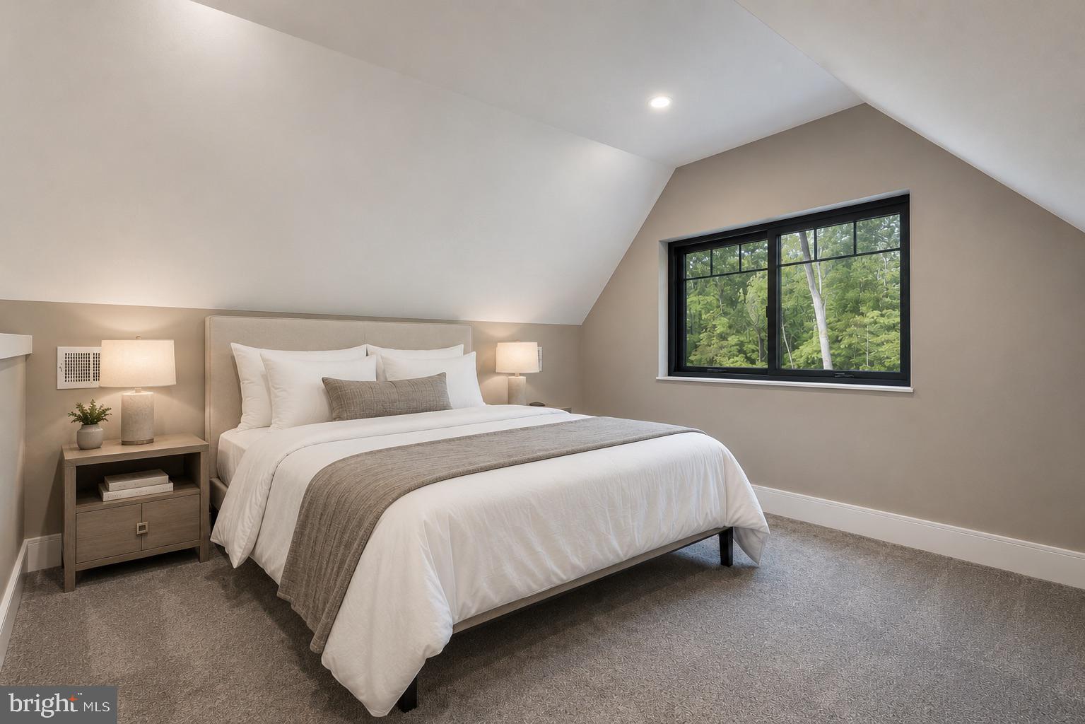 127 S SHADY RETREAT ROAD