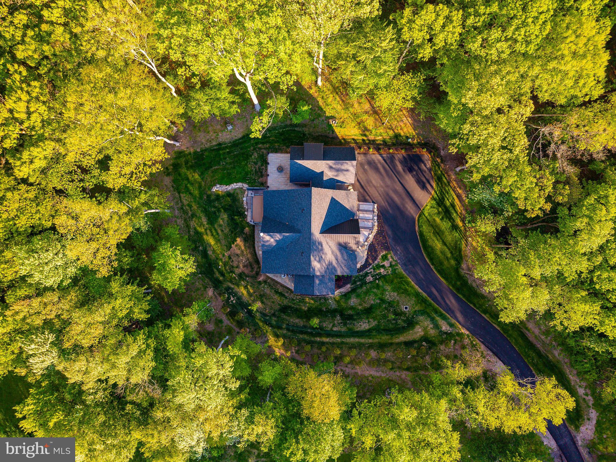 127 S SHADY RETREAT ROAD