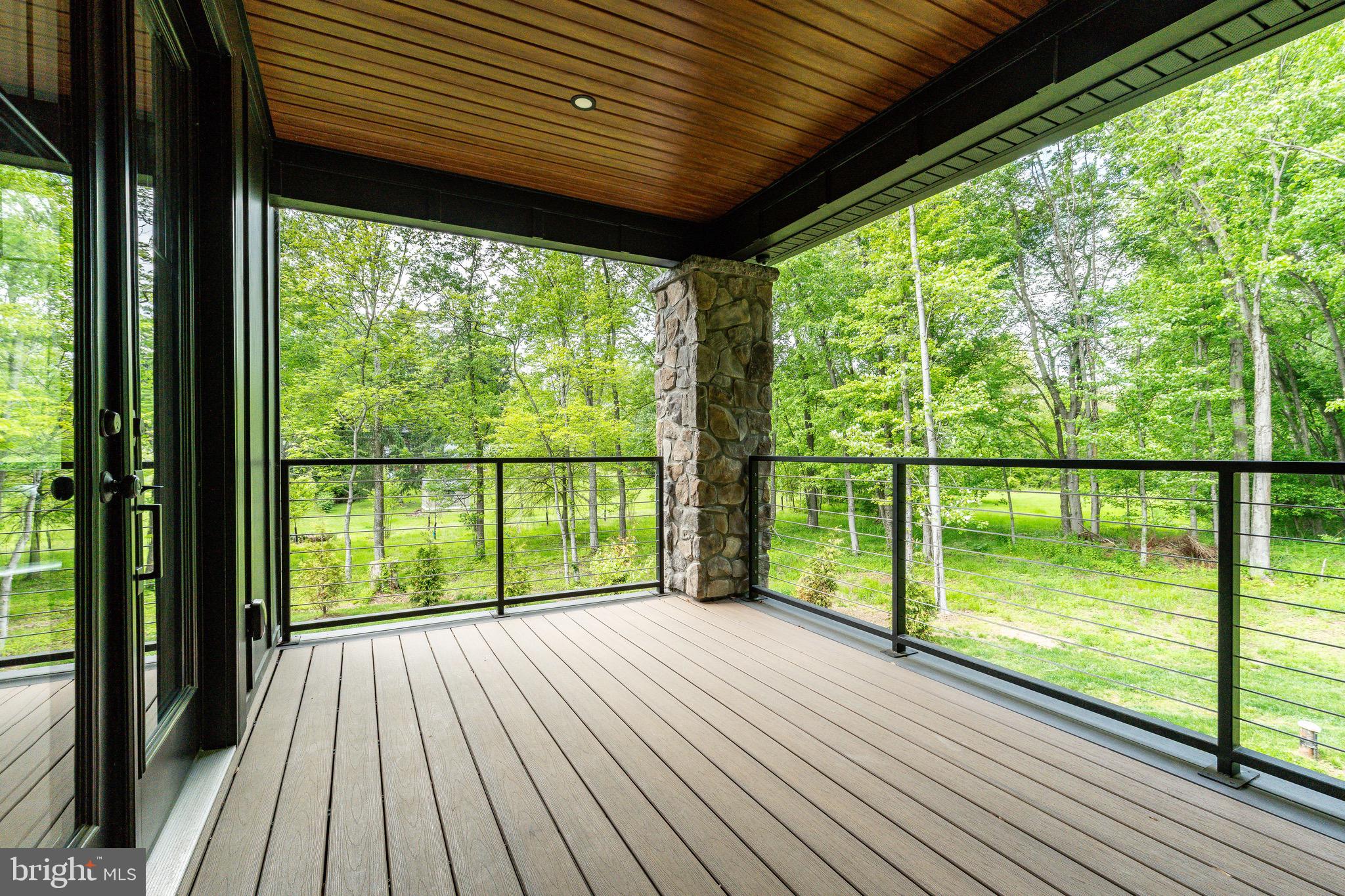 127 S SHADY RETREAT ROAD