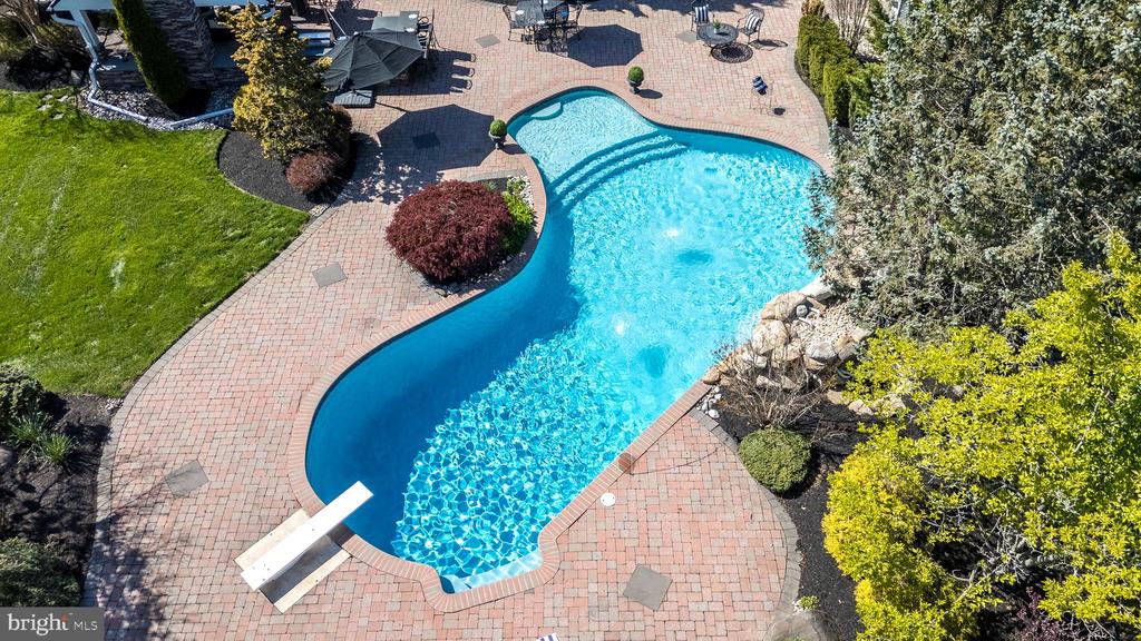 2209 DENBEIGH DRIVE