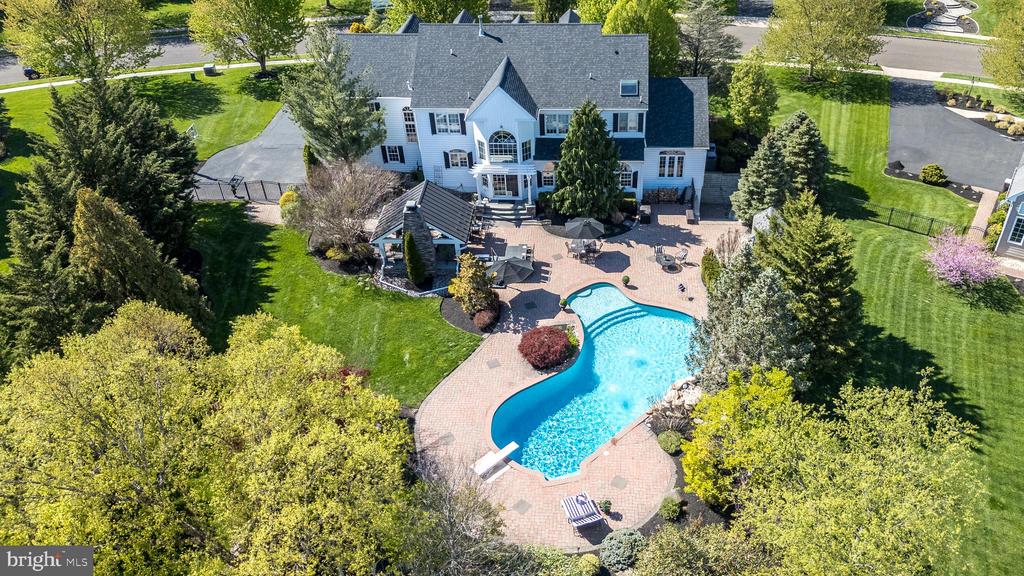 2209 DENBEIGH DRIVE