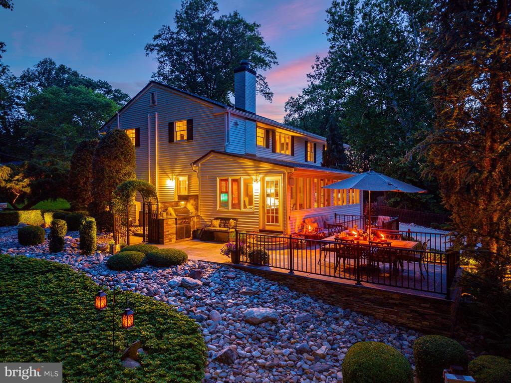 15 STAFFORD PLACE