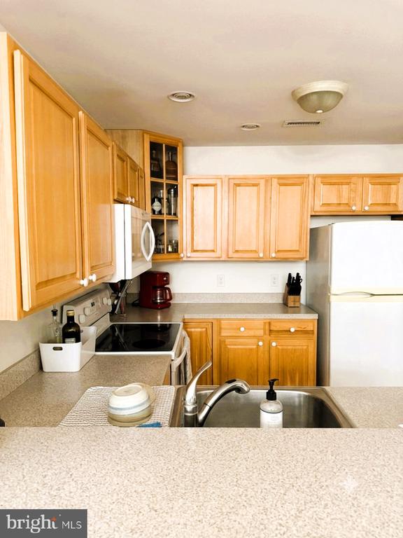 515 N MAIN STREET Unit: 2