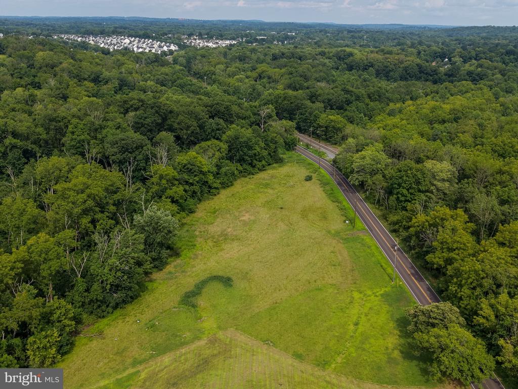 88 RAILROAD AVENUE