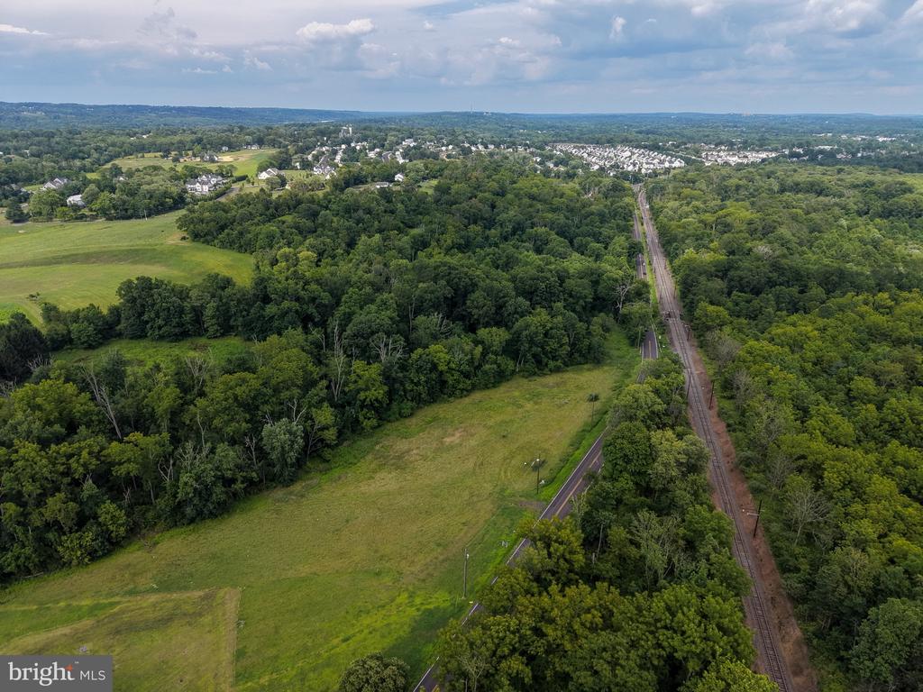 88 RAILROAD AVENUE