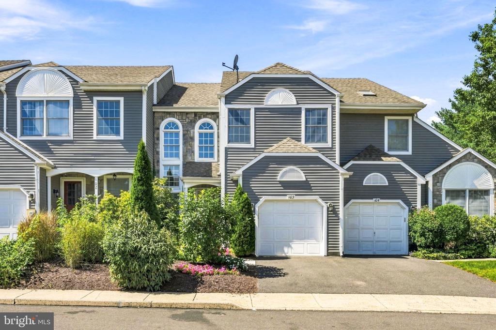 103 GREENBROOK COURT