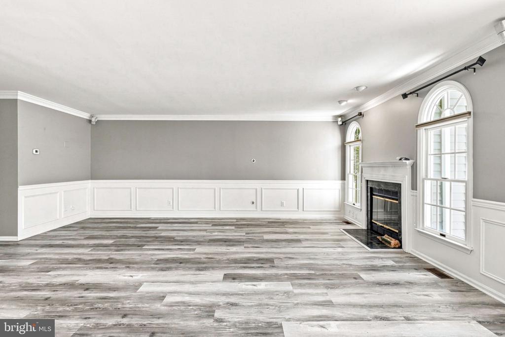 103 GREENBROOK COURT