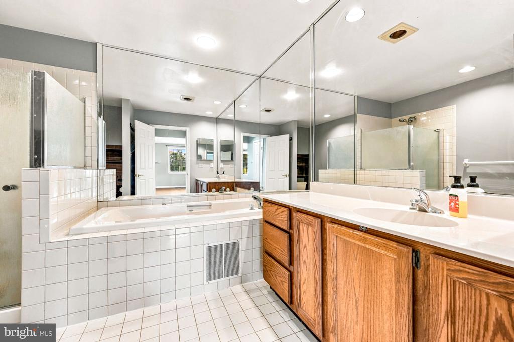 103 GREENBROOK COURT