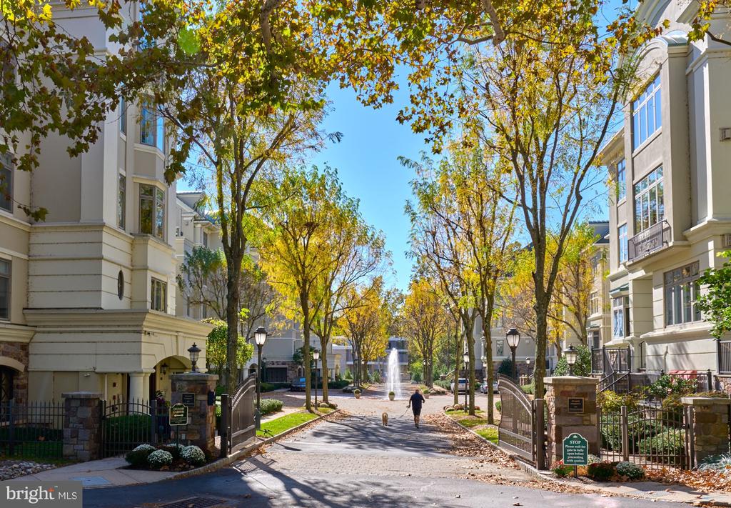 524 WATERVIEW PLACE Unit: 524