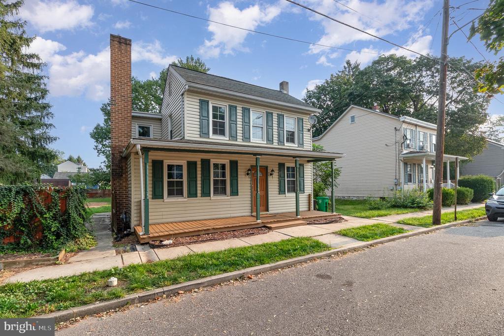 347 C STREET