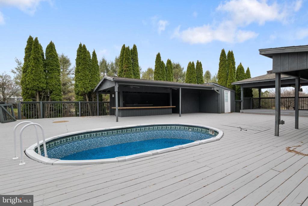 12 SIMMONS ROAD