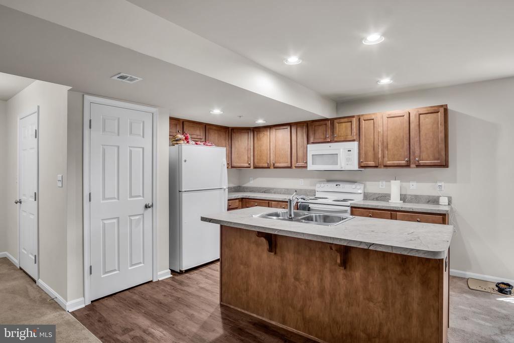 343 MELBOURNE LANE