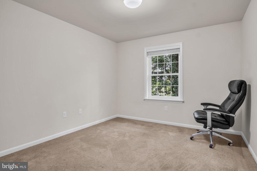 343 MELBOURNE LANE