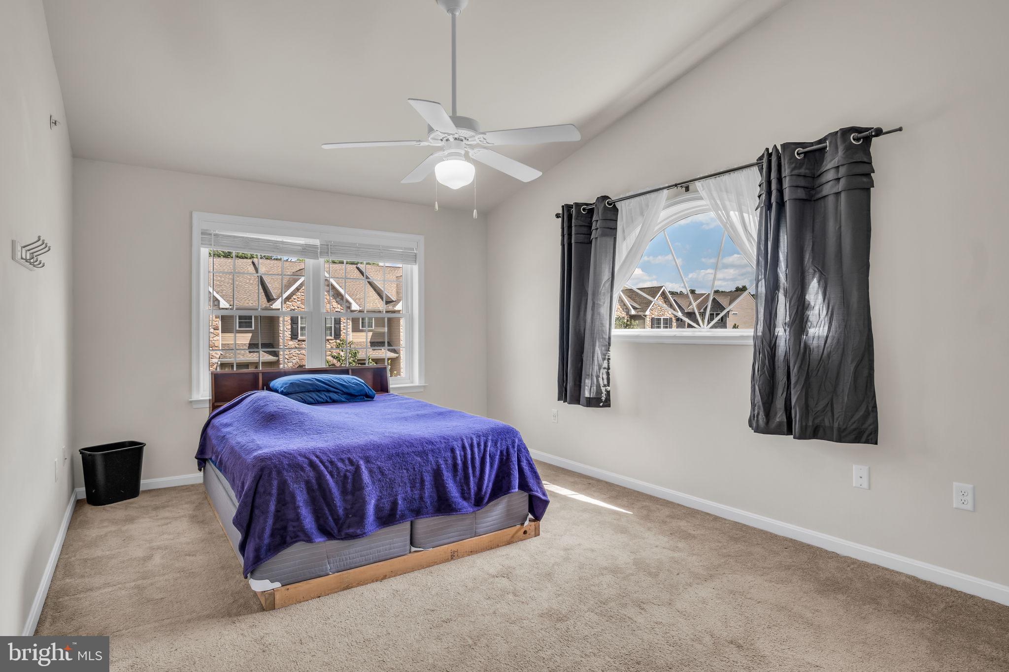 343 MELBOURNE LANE