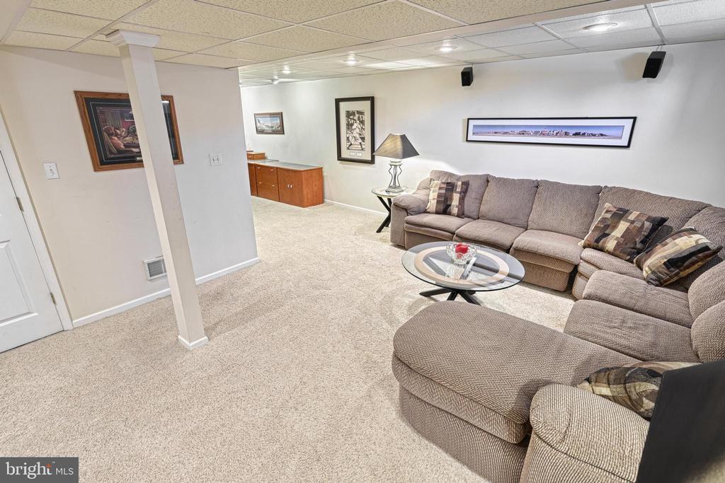 2199 GLEIM COURT