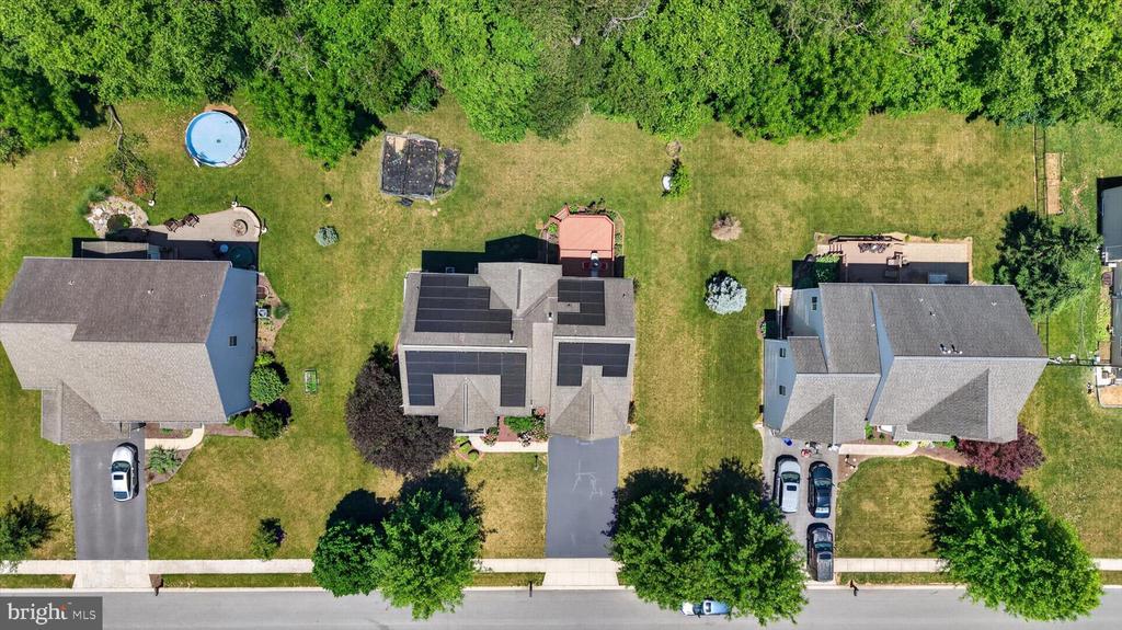 16 FOXWOOD BOULEVARD