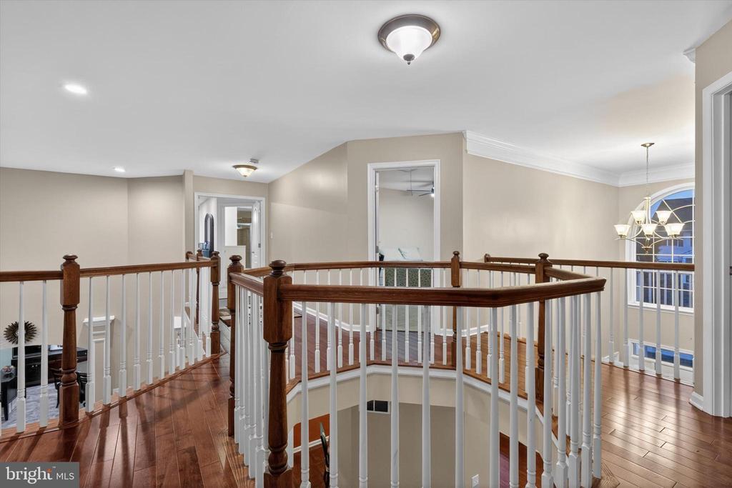 16 FOXWOOD BOULEVARD
