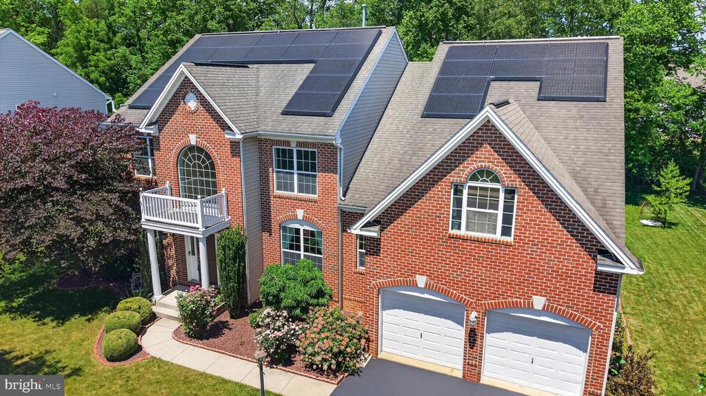 16 FOXWOOD BOULEVARD