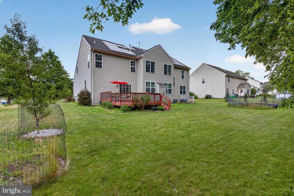 16 FOXWOOD BOULEVARD