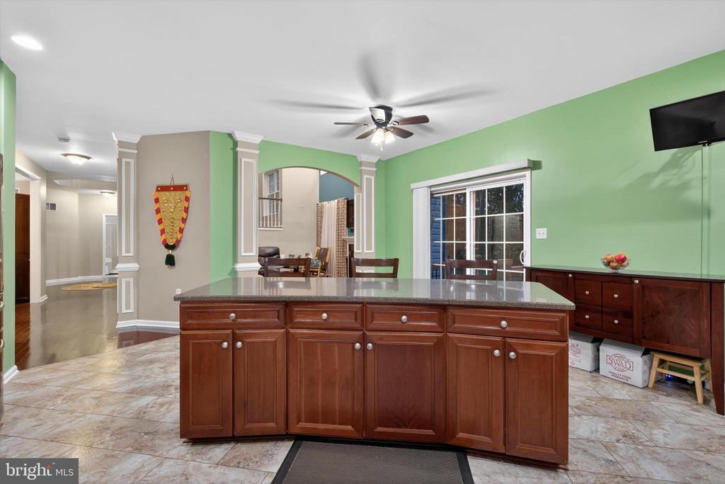16 FOXWOOD BOULEVARD