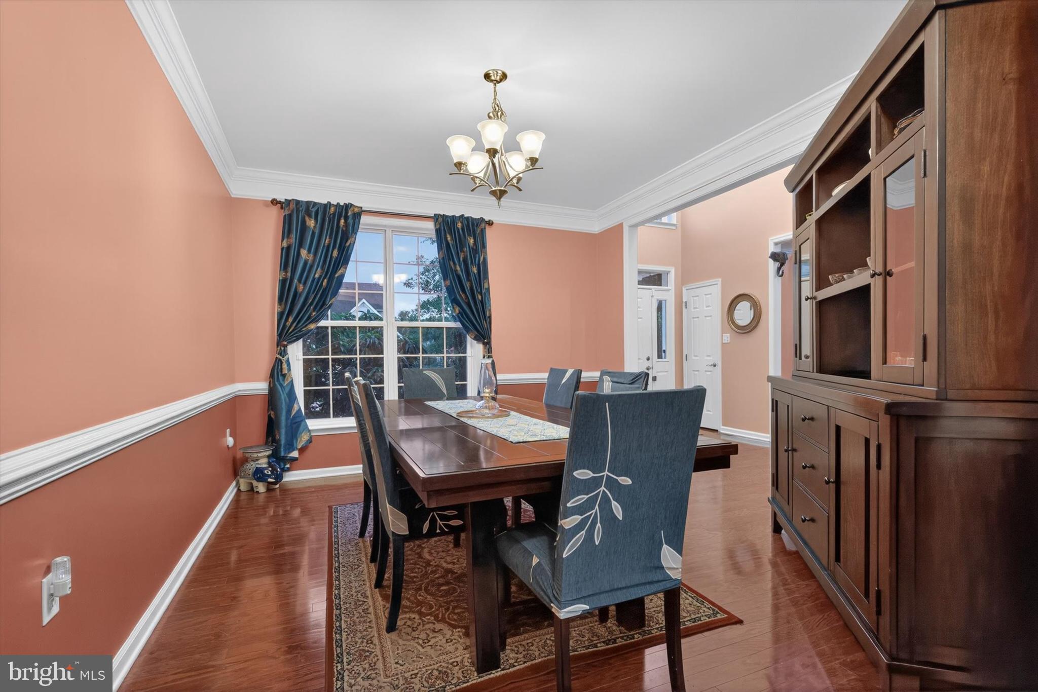 16 FOXWOOD BOULEVARD