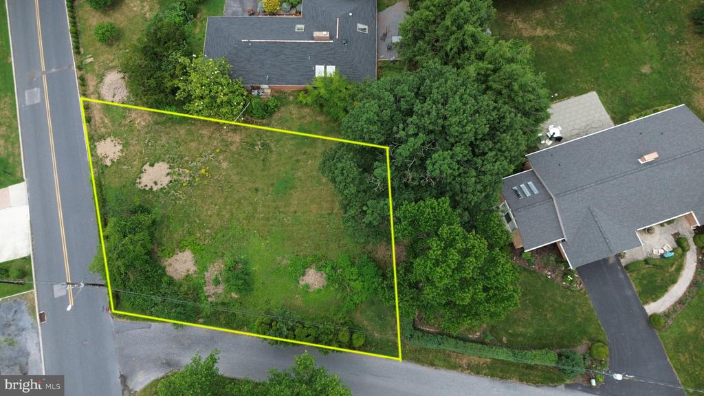 200 GARRETT LANE