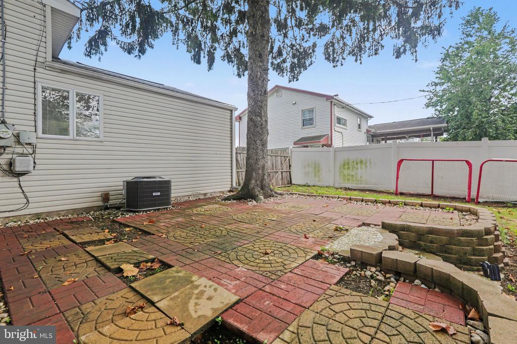 128 HENRY ROAD