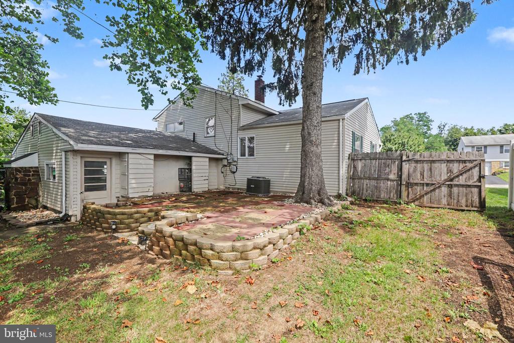 128 HENRY ROAD