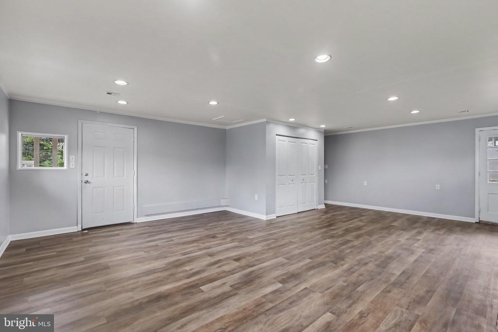 128 HENRY ROAD