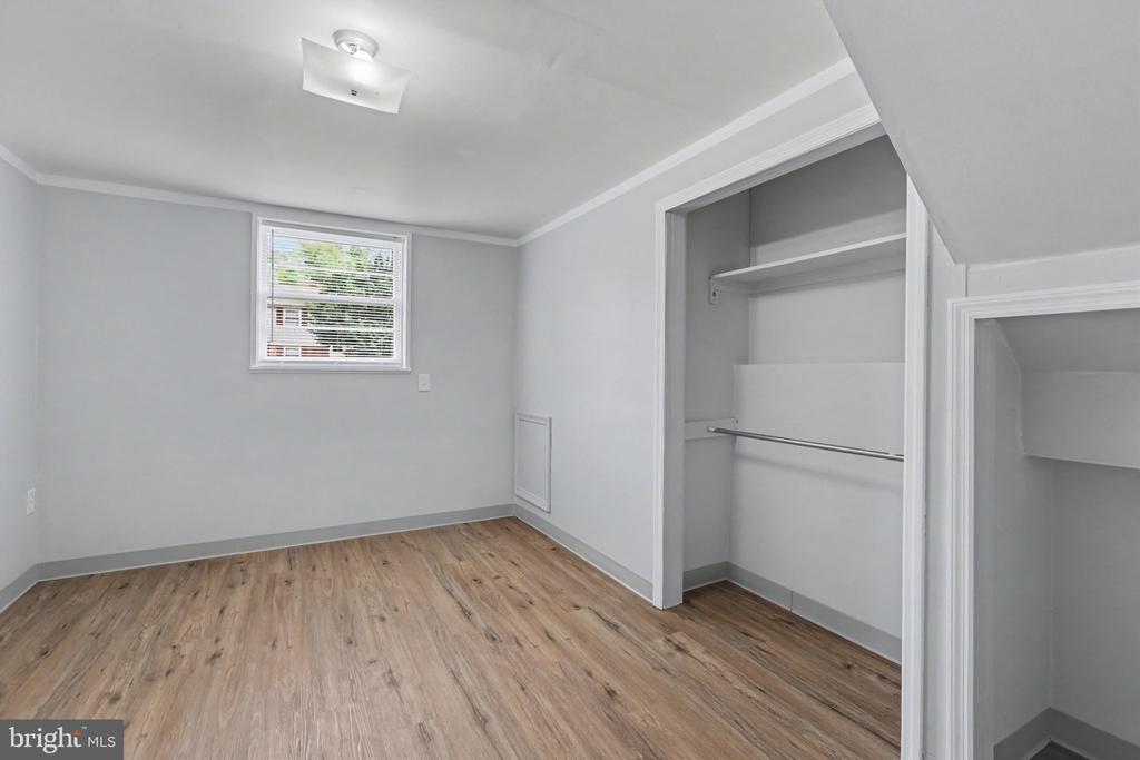 128 HENRY ROAD