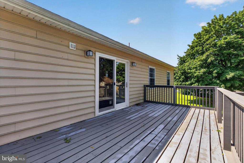 2 RASPBERRY DR