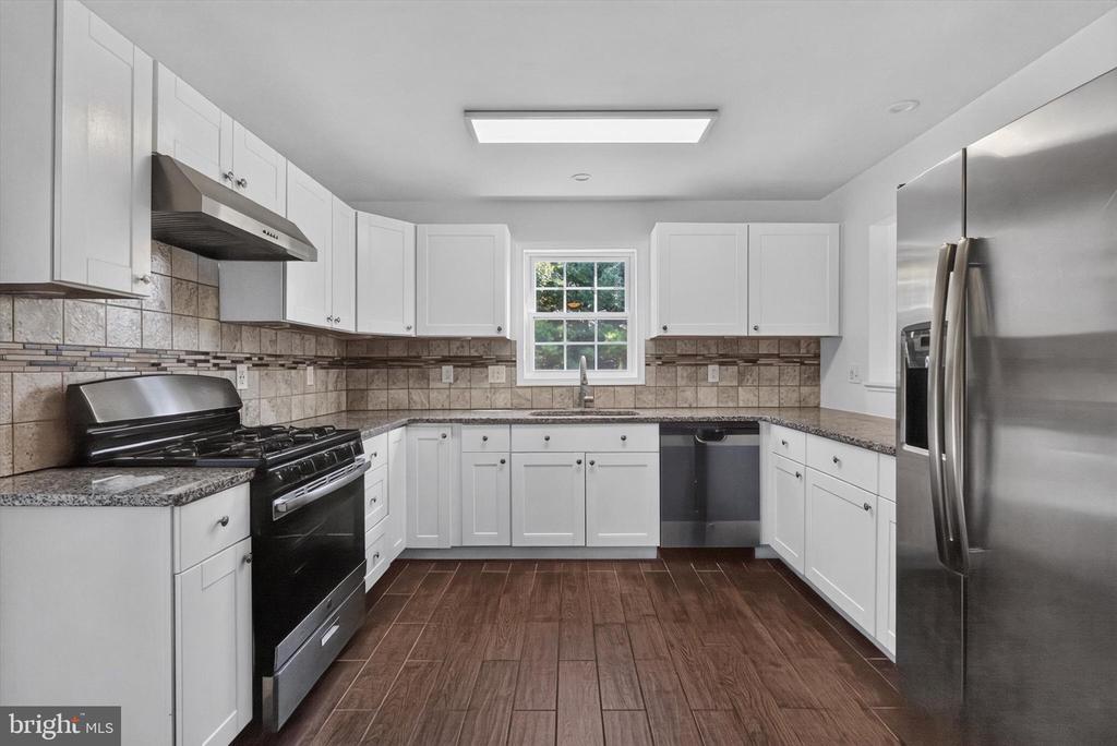 2 RASPBERRY DR