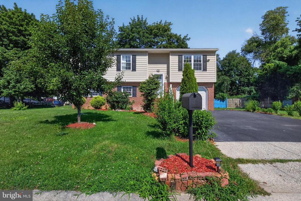 2 RASPBERRY DR