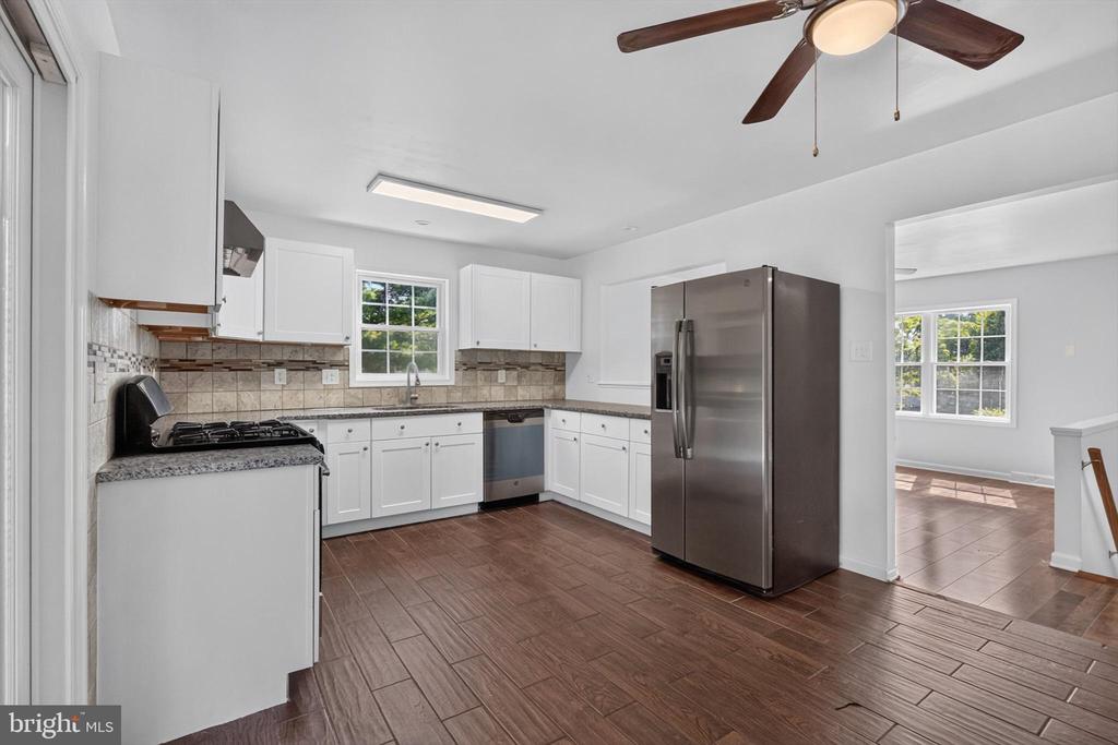 2 RASPBERRY DR